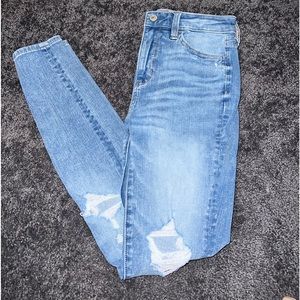 American Eagle Super High Rise